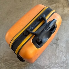 スーツケースの画像