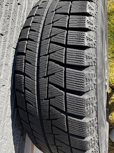 スタッドレスタイヤ中古  ブリジストン      