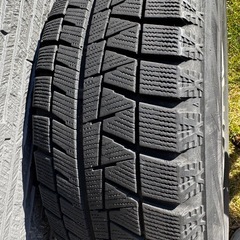 スタッドレスタイヤ中古  ブリジストン      の画像
