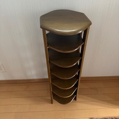 天然木材 スリーパー置き棚の画像
