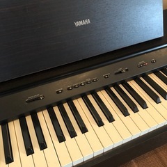 YAMAHA 電子ピアノ　YDP-88の画像