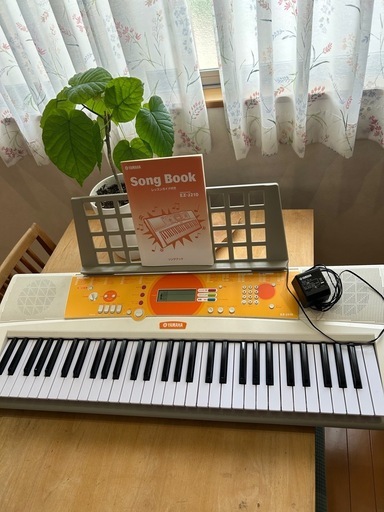 YAMAHA 電子キーボードポータトーンEZ-J210 61鍵盤 (STK) 荒本の電子