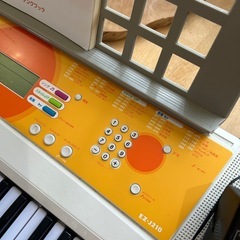 （お話し中）無料　ヤマハ電子キーボード　ポータトーン　EZ-J210 　61鍵盤の画像