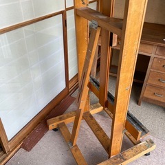 イーゼル レトロの画像