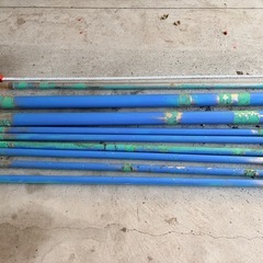 資材　鉄パイプとジョイントの画像