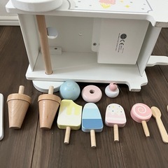 STOY おままごと アイスクリームワゴンの画像