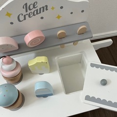 STOY おままごと アイスクリームワゴンの画像