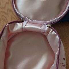 ノベルティのポーチ4個の画像