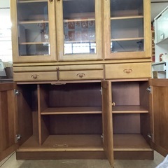 【引き取り限定中古家具】  カリモク家具  食器棚 幅117×奥行44.5×高さ196(cm)の画像