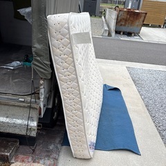 引き取り者の方決まりました。ダブルベットマットレスの画像
