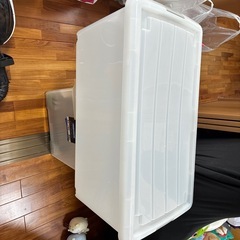 衣装ケースの画像