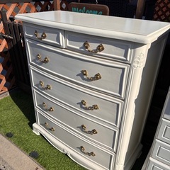 白いチェスト（難あり）の画像