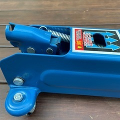 受渡者確定フロアジャッキの画像