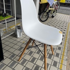【椅子•チェア】【白】クリーニング済み【管理番号1229】野の画像