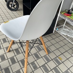 【椅子•チェア】【白】クリーニング済み【管理番号1229】野の画像