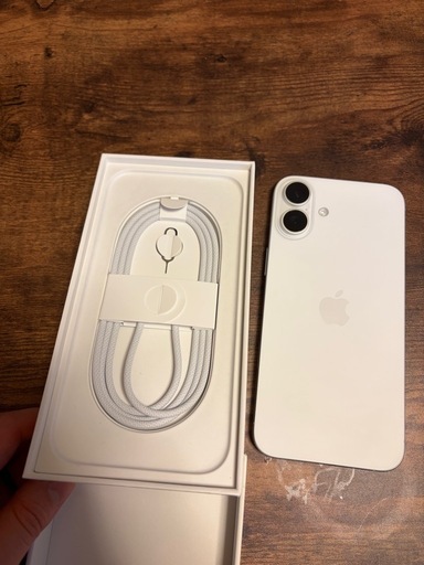 iPhone 16 Plus 256GB ホワイト SIMフリー 美品 Moft case