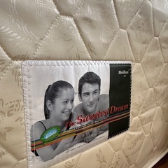 シングルマットレス２つの画像