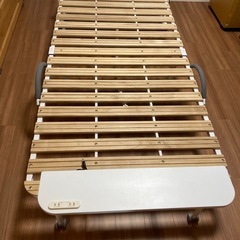 折りたたみベッドの画像