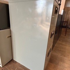 ITOKI イトーキ 3段メタルキャビネット 事務用品の画像