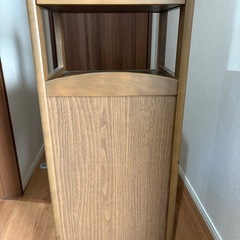 カリモクの収納台の画像