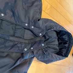 [160センチ]H&M迷彩柄ジャケットの画像