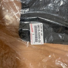 新型シエンタ純正フロアーマット7人乗り用(黒)の画像