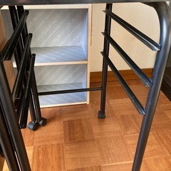 テーブル(折り畳み式)
の画像