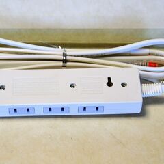 ELPA４口テーブルタップ 1500W コード2.2m の画像