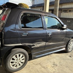 タイヤとアルミホイルのセットの画像