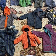 子ども用品（チャイルドシート、コンビ電動スイングベッド、子供用いす）の続きの画像