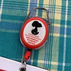 美原店 USJ限定 スヌーピー フェイス パスケース 定期入れ　リール付きの画像