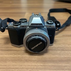 OLYMPUS OM-D E-M10 他レンズ3本付きの画像