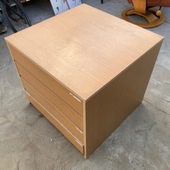 木製の押し入れタンス チェスト 衣類収納の画像