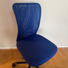 ニトリ＊メッシュの勉強椅子＊の画像