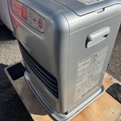 グルーヒーター（石油ファンヒーター）凹みありの画像