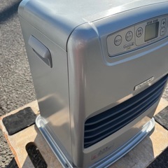 グルーヒーター（石油ファンヒーター）凹みありの画像