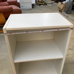 白いカラーボックスの画像