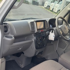 日産　NV100クリッパーバン　令和1年　走行距離8万キロ　車検2年間　4速ATの画像