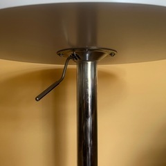 昇降ラウンドテーブル60cmガス圧式 の画像