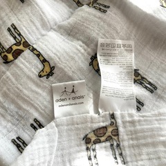 【美品】エイデンアンドアネイ おくるみの画像