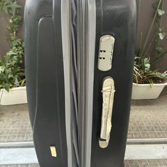 旅行カバン　トランク　スーツケースの画像