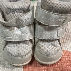 子どもの靴　ブランドもサイズも様々、ノークレノーリタでお願いしますの画像