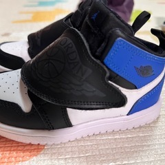 子どもの靴　ブランドもサイズも様々、ノークレノーリタでお願いしますの画像