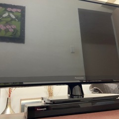 テレビとレコーダーのセットの画像