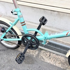 16インチ折り畳み自転車の画像