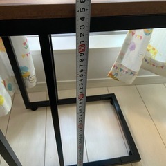 サイドテーブルの画像