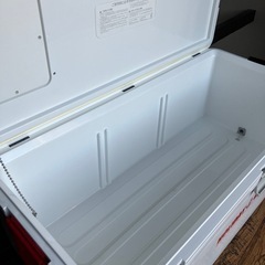未使用　クーラーボックス　76ℓの画像