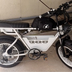 電動自転車 ファットバイクの画像