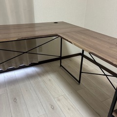 L字テーブルの画像