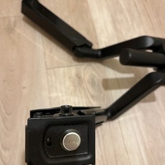 デュアルモニターアームの画像